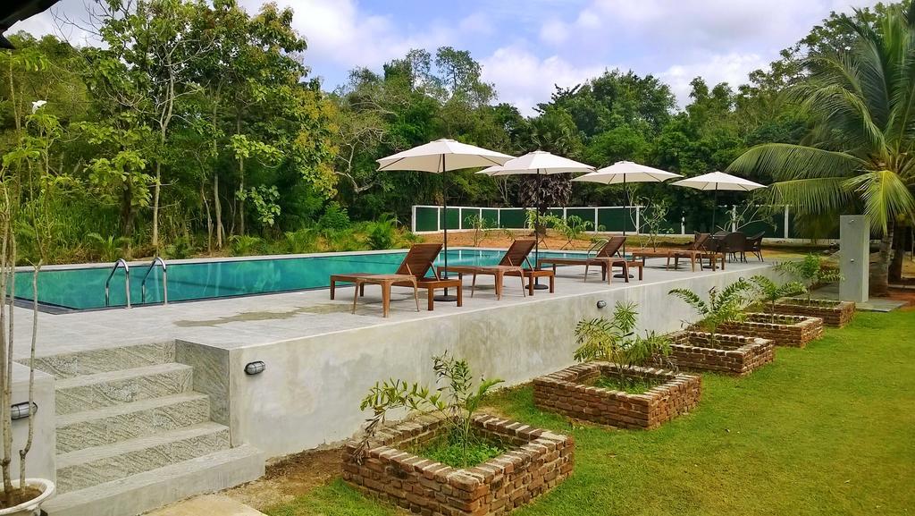 Saji-Sami Hotel Anuradhapura Exterior photo