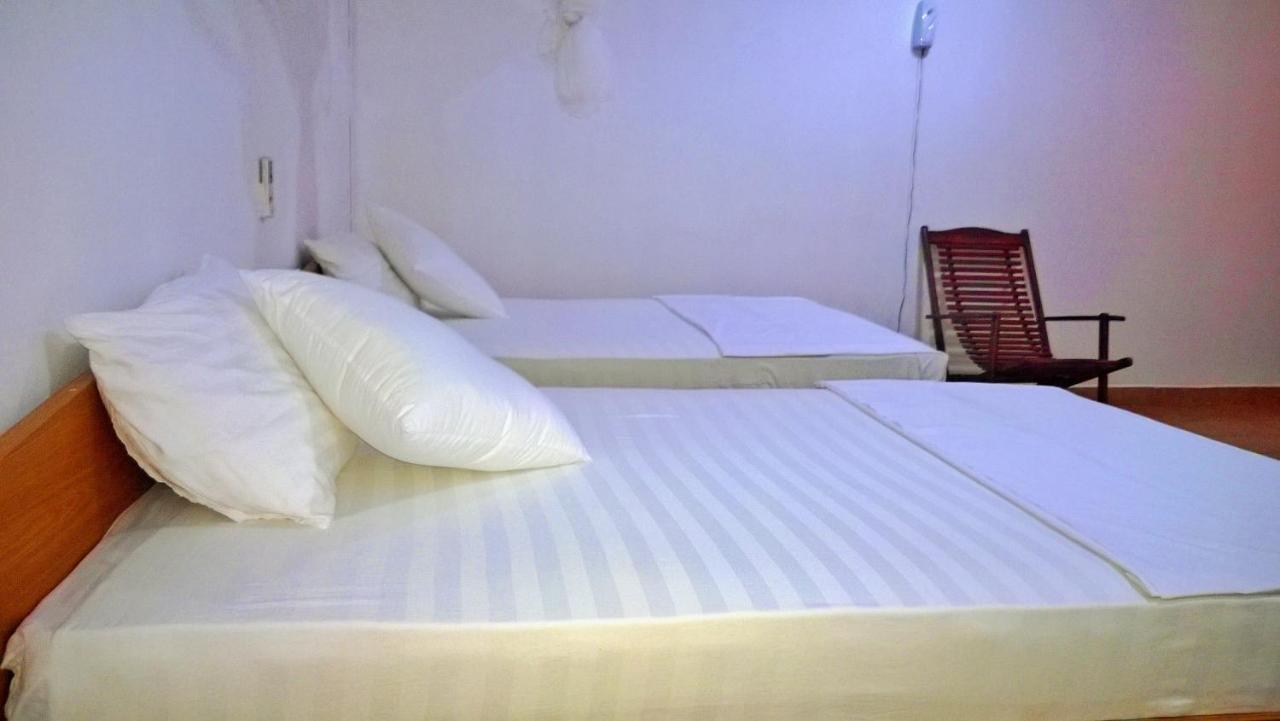 Saji-Sami Hotel Anuradhapura Exterior photo