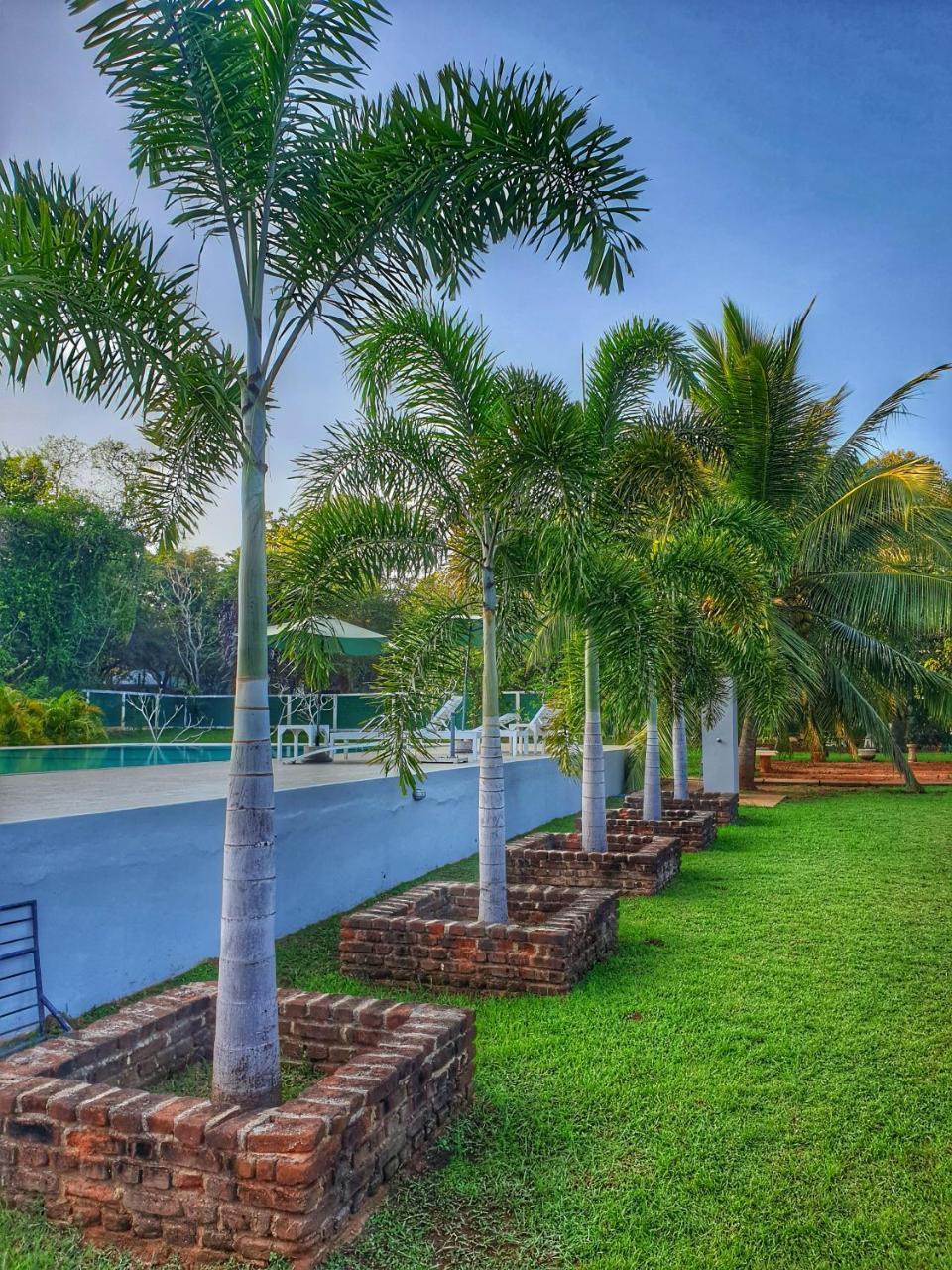 Saji-Sami Hotel Anuradhapura Exterior photo